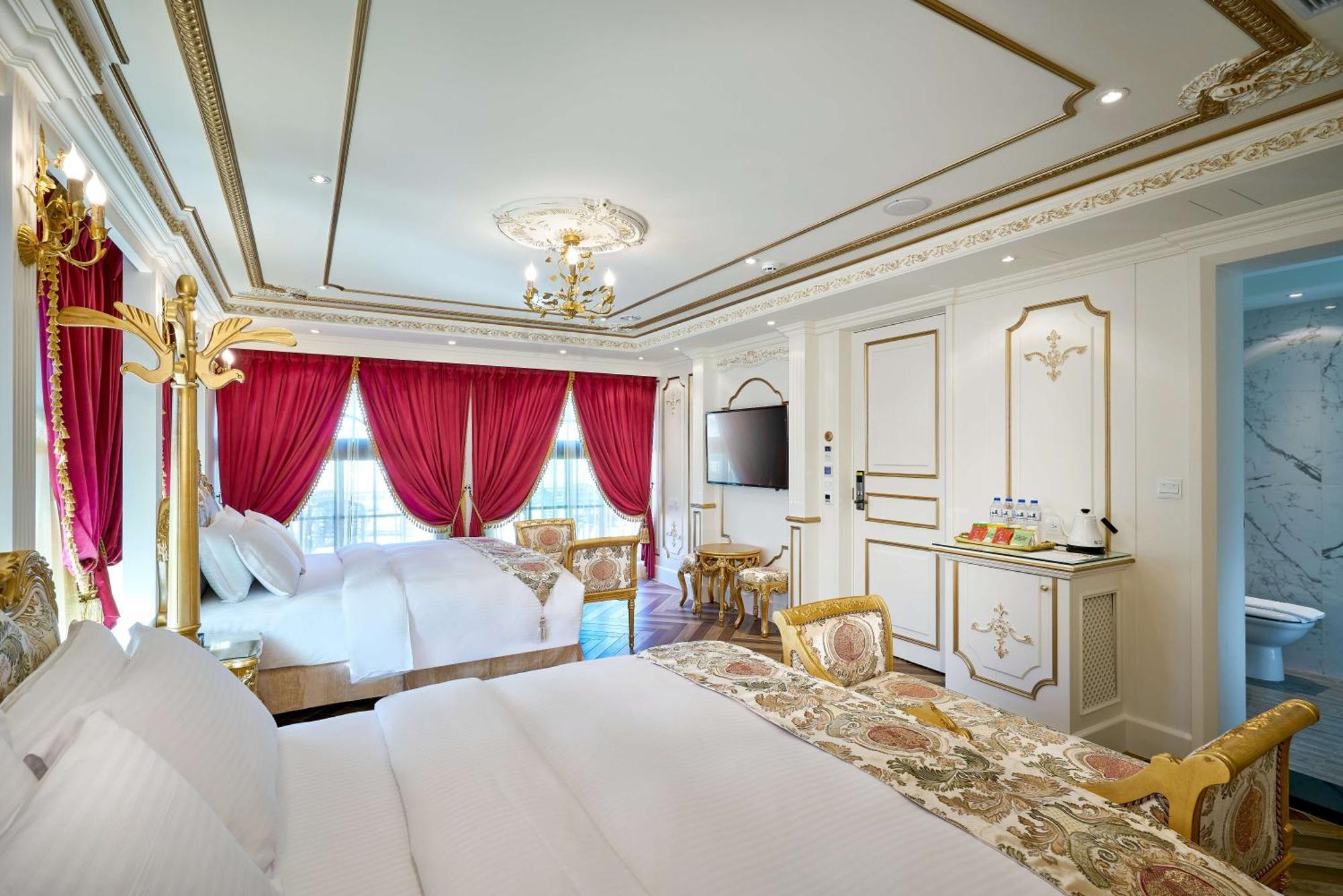 Queen Castle Hotel Yuchi Zimmer foto