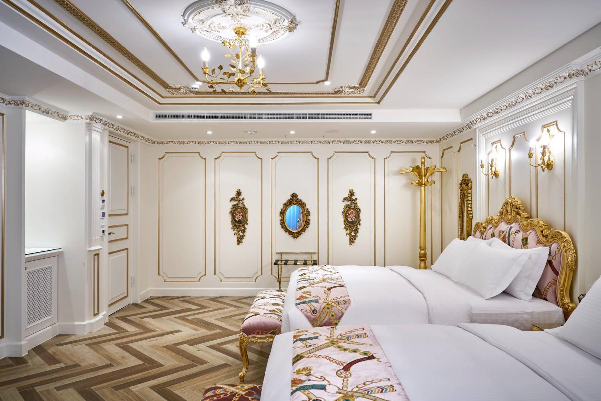 Queen Castle Hotel Yuchi Zimmer foto