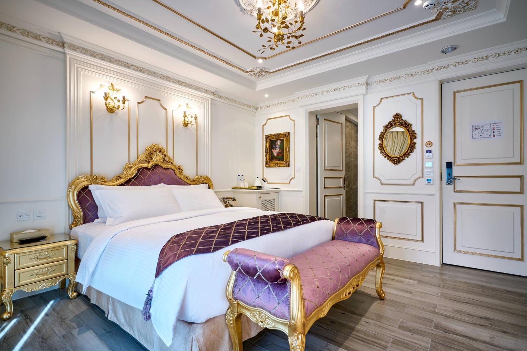 Queen Castle Hotel Yuchi Zimmer foto